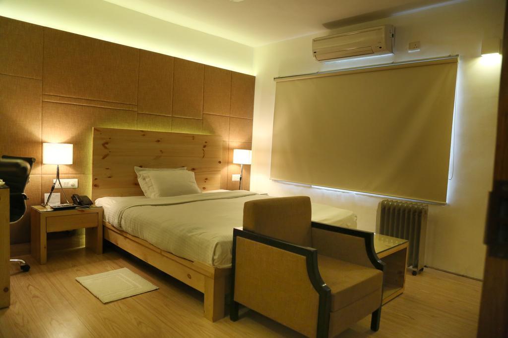Hotel President Dehradun Room photo