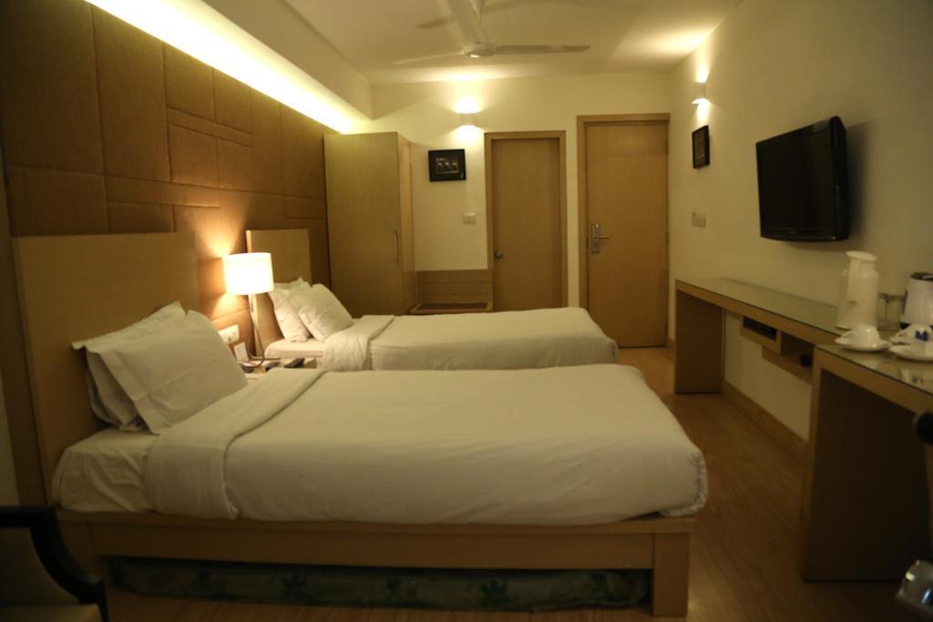 Hotel President Dehradun Room photo